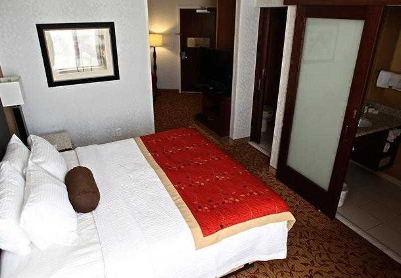 Springhill Suites By Marriott Logan Extérieur photo